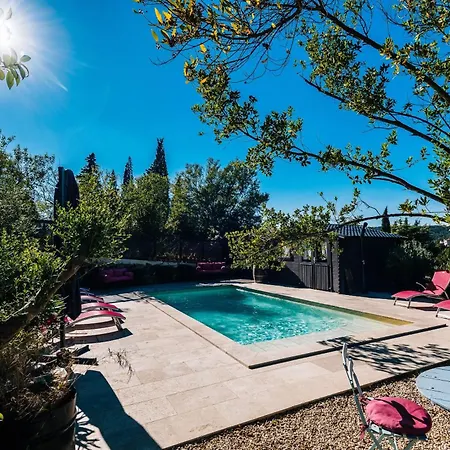 Le Roc Sur L'orbieu Bed & Breakfast 4*