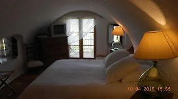 Et Le Roc Sur L'orbieu Bed & Breakfast 4*