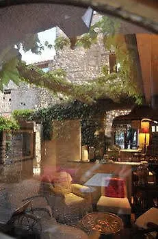 Bed & Breakfast Le Roc Sur L'orbieu 4*