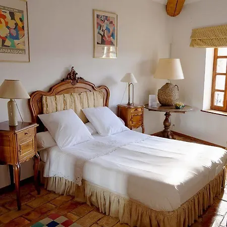 Bed & Breakfast Et Le Roc Sur L'orbieu 4*